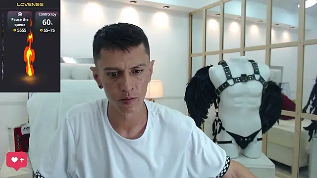 andy dwels777 online show from February 9, 2025, 8:02 pm