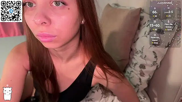 lovelykaylee online show from November 16, 2025, 1:06 pm