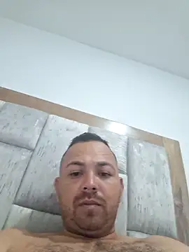 andres--z online show from April 21, 2026, 1:42 am