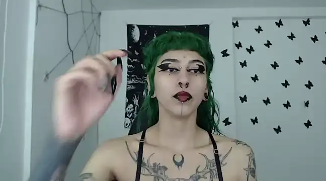 Snapshot of n0sferatus__ chatting on December 14, 2024, 2:56 am n0sferatus online show from December 14, 2024, 2:56 am