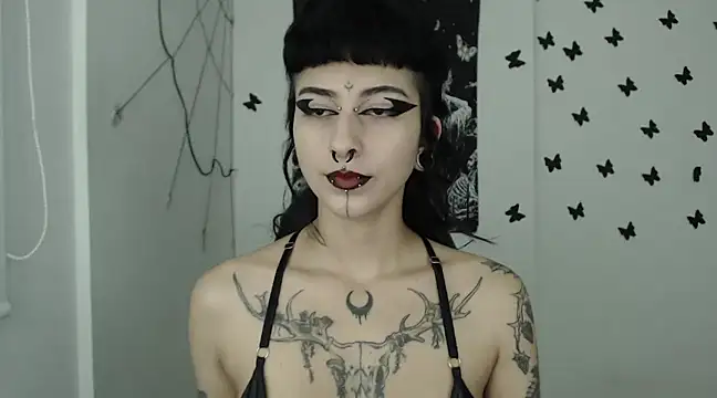 Snapshot of n0sferatus__ chatting on January 30, 2025, 4:48 am n0sferatus online show from January 30, 2025, 4:48 am