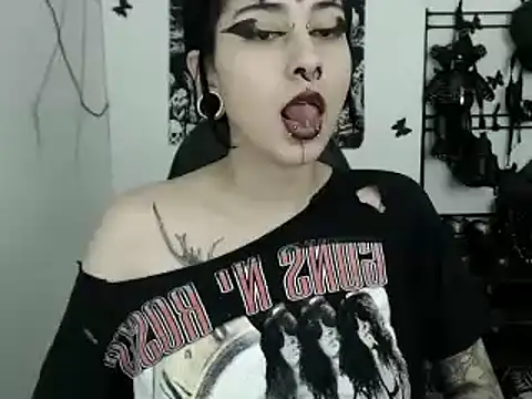 Snapshot of n0sferatus__ chatting on November 13, 2025, 3:16 am n0sferatus online show from November 13, 2025, 3:16 am