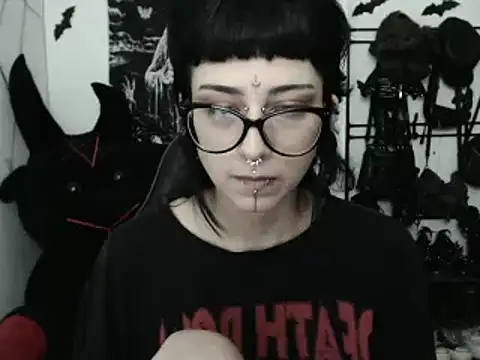 n0sferatus   online show from March 11, 2026, 3:23 am