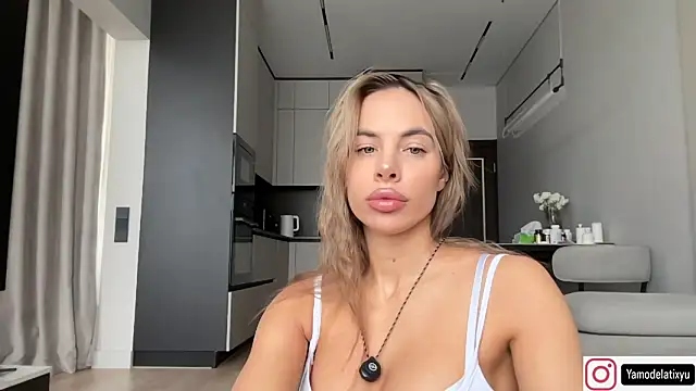 diffgirls2 online show from October 22, 2025, 11:10 am