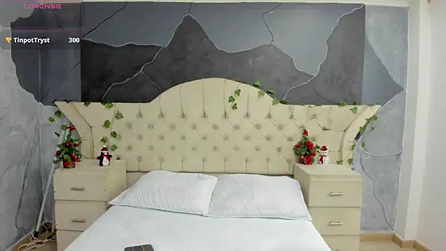 AmberGreyy  online show from December 22, 2025, 6:05 pm