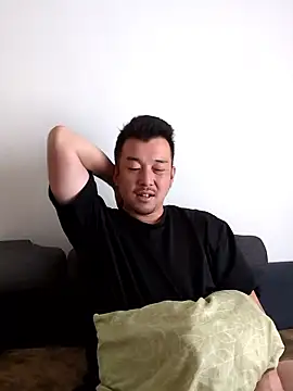 KOUHEY2023 online show from April 17, 2026, 10:24 pm