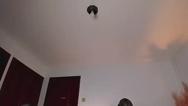 Snapshot of LucyJhonnsonn chatting on December 22, 2024, 12:17 am LucyJhonnsonn online show from December 22, 2024, 12:17 am