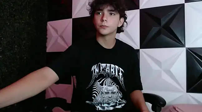 Dani cumboy online show from December 20, 2024, 3:03 am