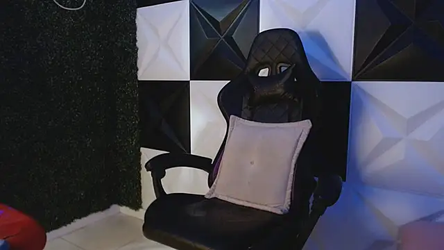 Dani cumboy online show from February 18, 2025, 2:05 am