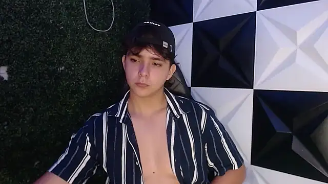 Dani cumboy online show from February 24, 2025, 4:49 am