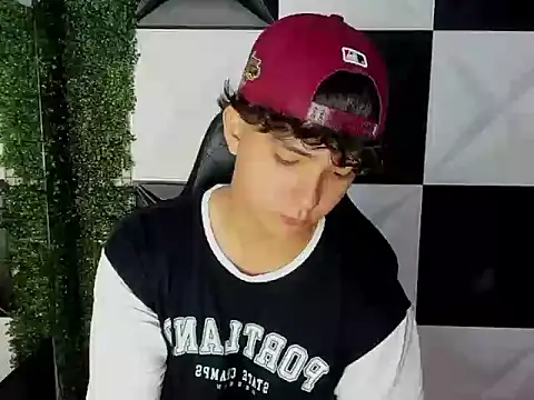 Dani cumboy online show from September 9, 2025, 2:16 pm