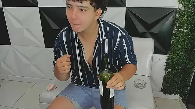 Dani cumboy online show from October 10, 2025, 2:05 pm