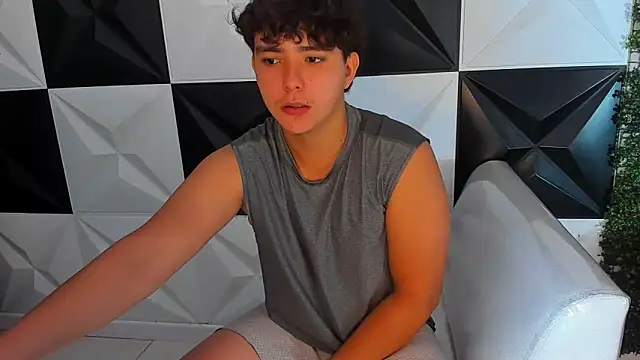 Dani cumboy online show from October 19, 2025, 2:40 pm