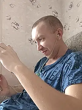 MityaXLoves online show from April 7, 2026, 6:36 am