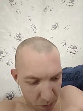 MityaXLoves online show from April 27, 2026, 6:06 pm