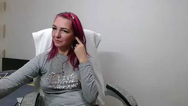 Snapshot of Evadesirex46 chatting on November 11, 2025, 7:25 pm Evadesirex46 online show from November 11, 2025, 7:25 pm