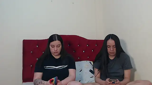 Lola barbara online show from October 13, 2025, 12:38 pm