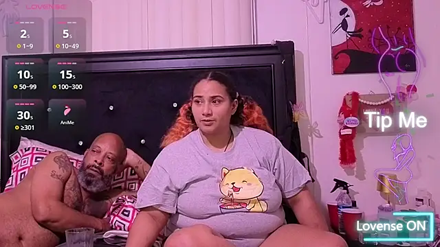 MrAndMrsCrook online show from October 5, 2025, 1:37 am