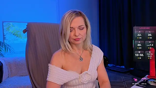 Gloria Lovely online show from July 16, 2026, 11:38 am