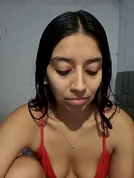 BrittanyDiaz online show from February 5, 2025, 6:26 pm