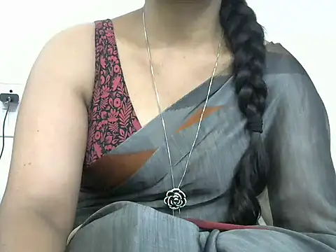 Snapshot of rashmika_reddy chatting on September 15, 2025, 5:29 am rashmika reddy online show from September 15, 2025, 5:29 am