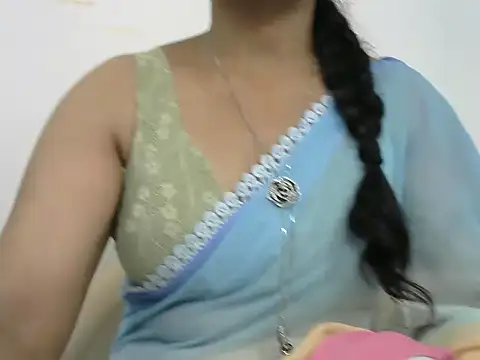 Snapshot of rashmika_reddy chatting on October 24, 2025, 5:31 pm rashmika reddy online show from October 24, 2025, 5:31 pm