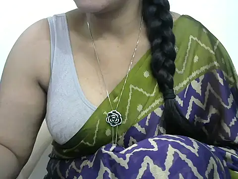 Snapshot of rashmika_reddy chatting on December 3, 2025, 4:53 am rashmika reddy online show from December 3, 2025, 4:53 am