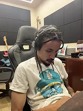 Snapshot of hotcamboy420 chatting on January 17, 2026, 5:45 am hotcamboy420 online show from January 17, 2026, 5:45 am