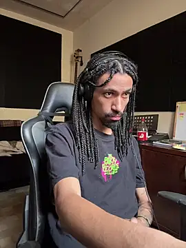 Snapshot of hotcamboy420 chatting on February 21, 2026, 6:09 pm hotcamboy420 online show from February 21, 2026, 6:09 pm