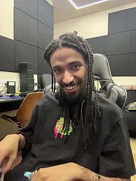 Snapshot of hotcamboy420 chatting on February 22, 2026, 7:40 am hotcamboy420 online show from February 22, 2026, 7:40 am