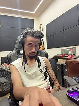 Snapshot of hotcamboy420 chatting on February 28, 2026, 7:42 am hotcamboy420 online show from February 28, 2026, 7:42 am