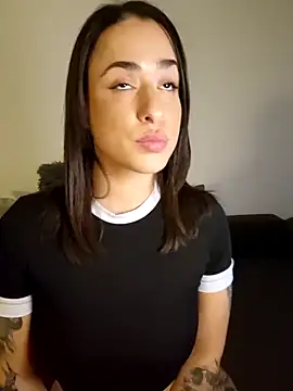 LydiaMaus96 online show from February 6, 2026, 4:21 pm