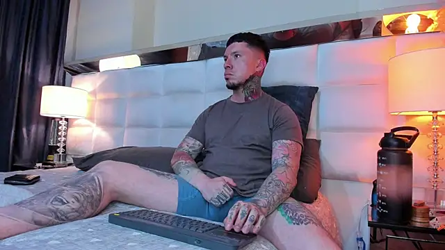 Adam tatto online show from October 7, 2025, 12:30 am