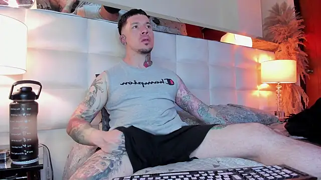 Adam tatto online show from November 6, 2025, 3:29 am