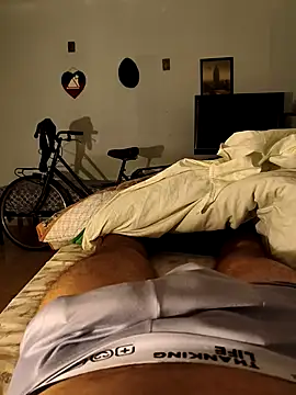 italovene online show from October 13, 2025, 9:37 pm