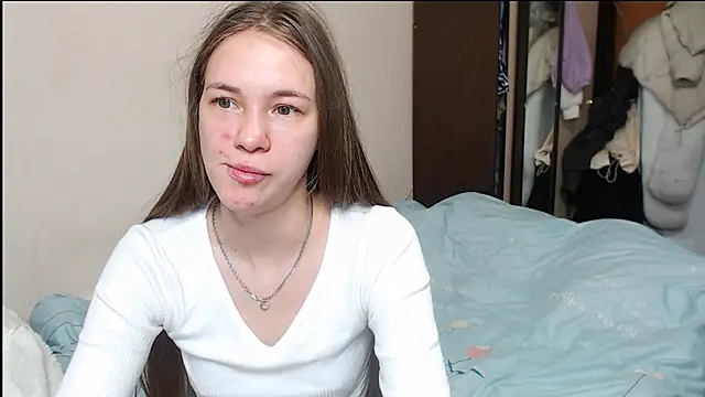 leila bambi  online show from February 5, 2025, 8:43 am