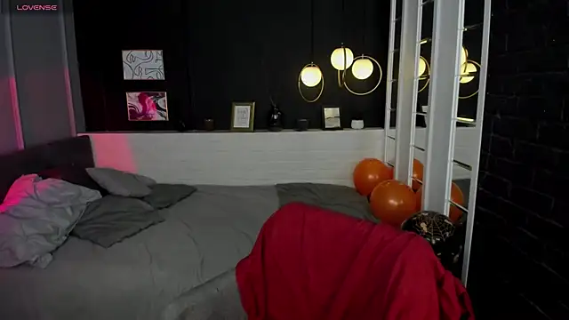 Anita Muse online show from November 2, 2025, 9:17 pm