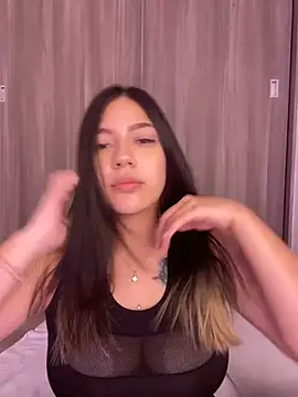 Latina vanessa online show from January 8, 2025, 2:14 am