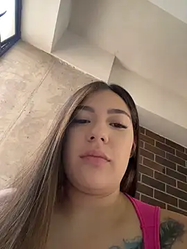 Latina vanessa online show from August 1, 2026, 6:40 pm
