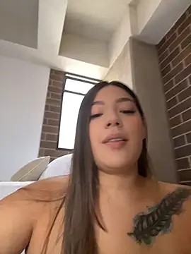 Latina vanessa online show from August 6, 2026, 4:09 pm