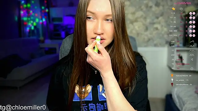 Snapshot of ChloeMillerMeow chatting on January 19, 2025, 7:26 pm ChloeMillerMeow online show from January 19, 2025, 7:26 pm