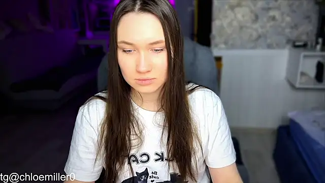 Snapshot of ChloeMillerMeow chatting on January 31, 2025, 10:21 pm ChloeMillerMeow online show from January 31, 2025, 10:21 pm