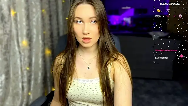 Snapshot of ChloeMillerMeow chatting on September 17, 2025, 7:04 pm ChloeMillerMeow online show from September 17, 2025, 7:04 pm