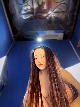 Asianpie  online show from March 12, 2026, 12:39 am