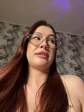 RinaCat online show from December 9, 2024, 11:36 am