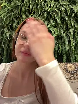 RinaCat online show from December 13, 2024, 8:30 am