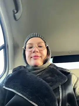 RinaCat online show from November 29, 2025, 5:54 am