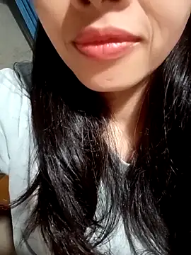 Snapshot of Hana_love20 chatting on September 30, 2025, 12:37 am Hana love20 online show from September 30, 2025, 12:37 am