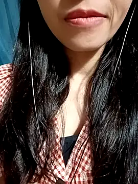 Snapshot of Hana_love20 chatting on October 7, 2025, 5:59 am Hana love20 online show from October 7, 2025, 5:59 am