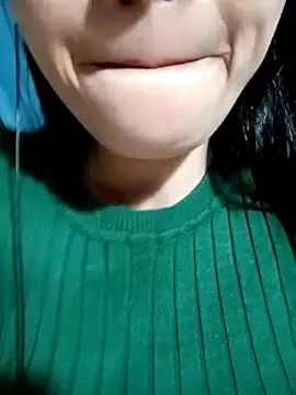 Snapshot of Hana_love20 chatting on October 10, 2025, 5:39 am Hana love20 online show from October 10, 2025, 5:39 am